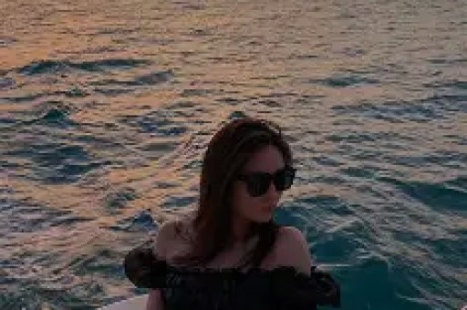 贾浅浅抄袭风波再起 教育厅承诺速查真相