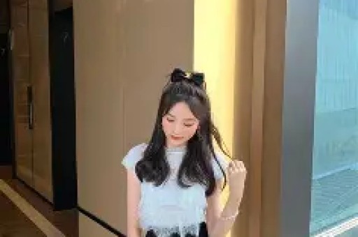 中国美女网红无奈吐槽有日本人专门盗她的照片并引流不良软件